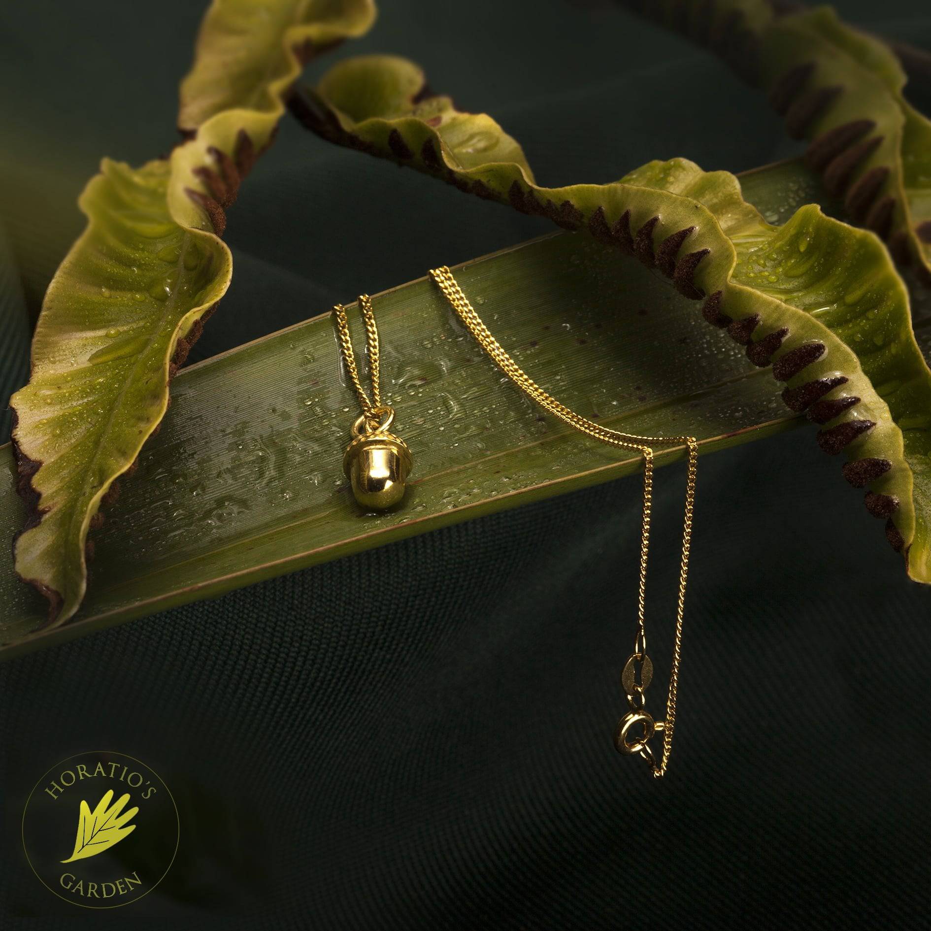 Acorn pendant necklace in gold vermeil