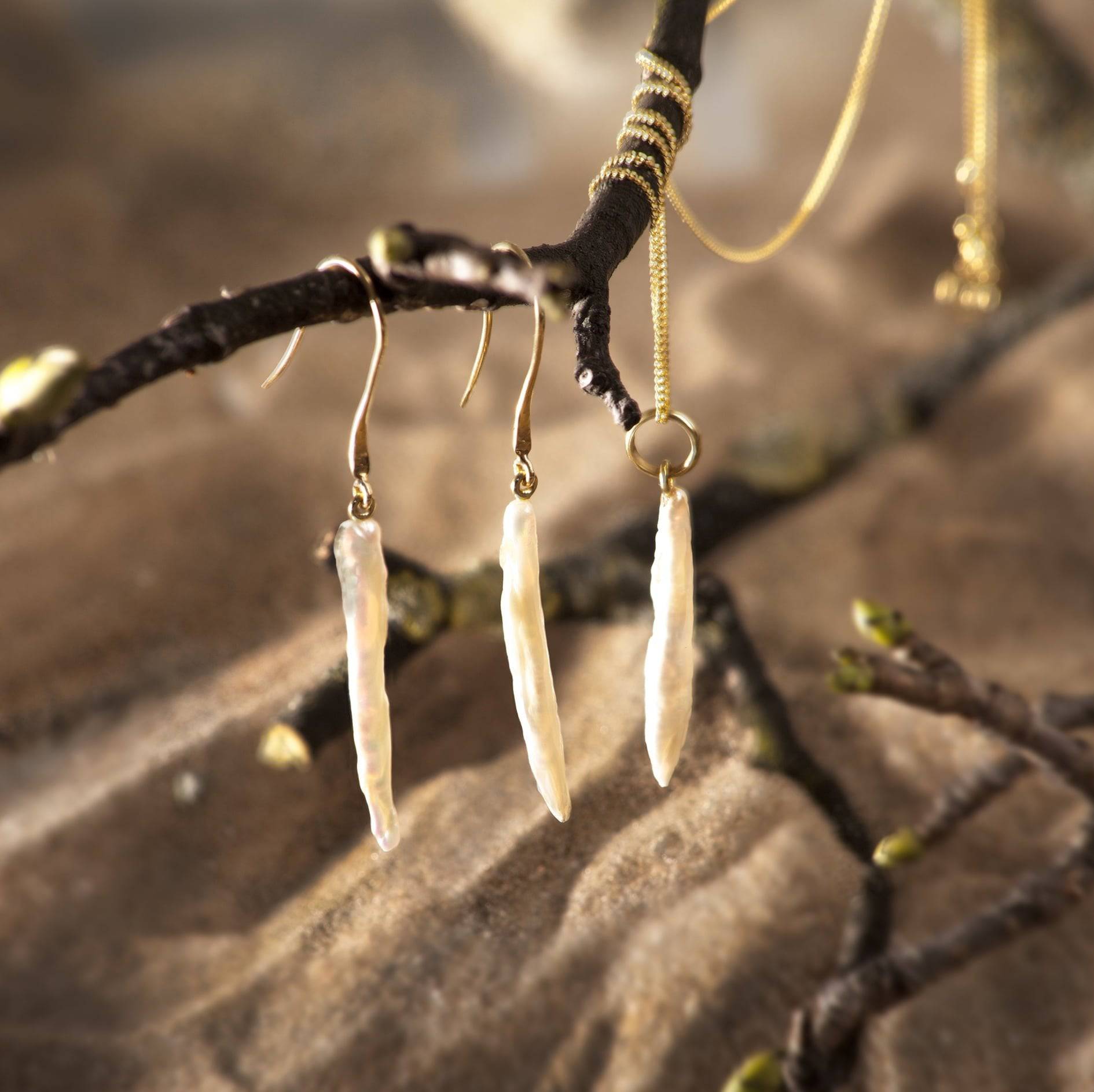 Thin Biwa Pearl Jewellery Set in Gold Vermeil