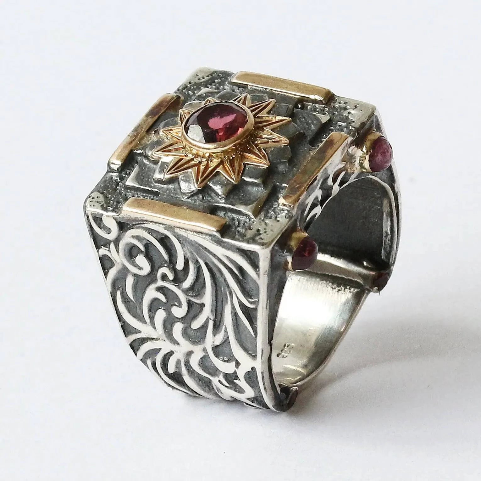 Mystic Royal Mandala Ring with Faceted Pink Tourmaline