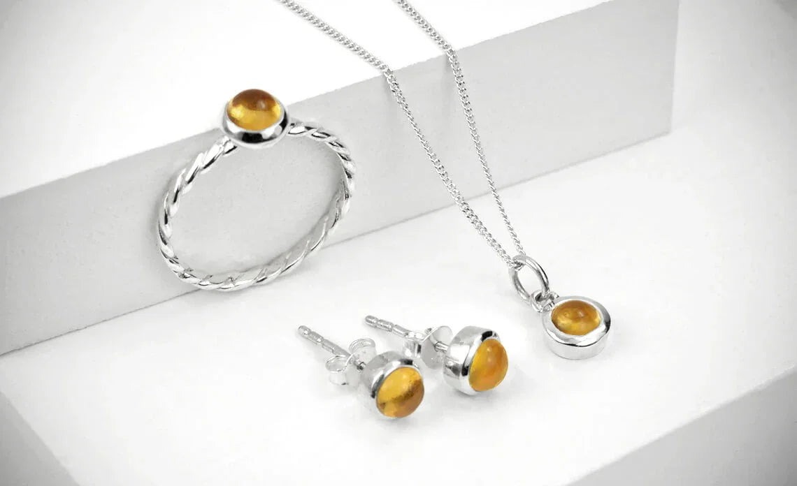 November Birthstone Citrine Meaning & Properties