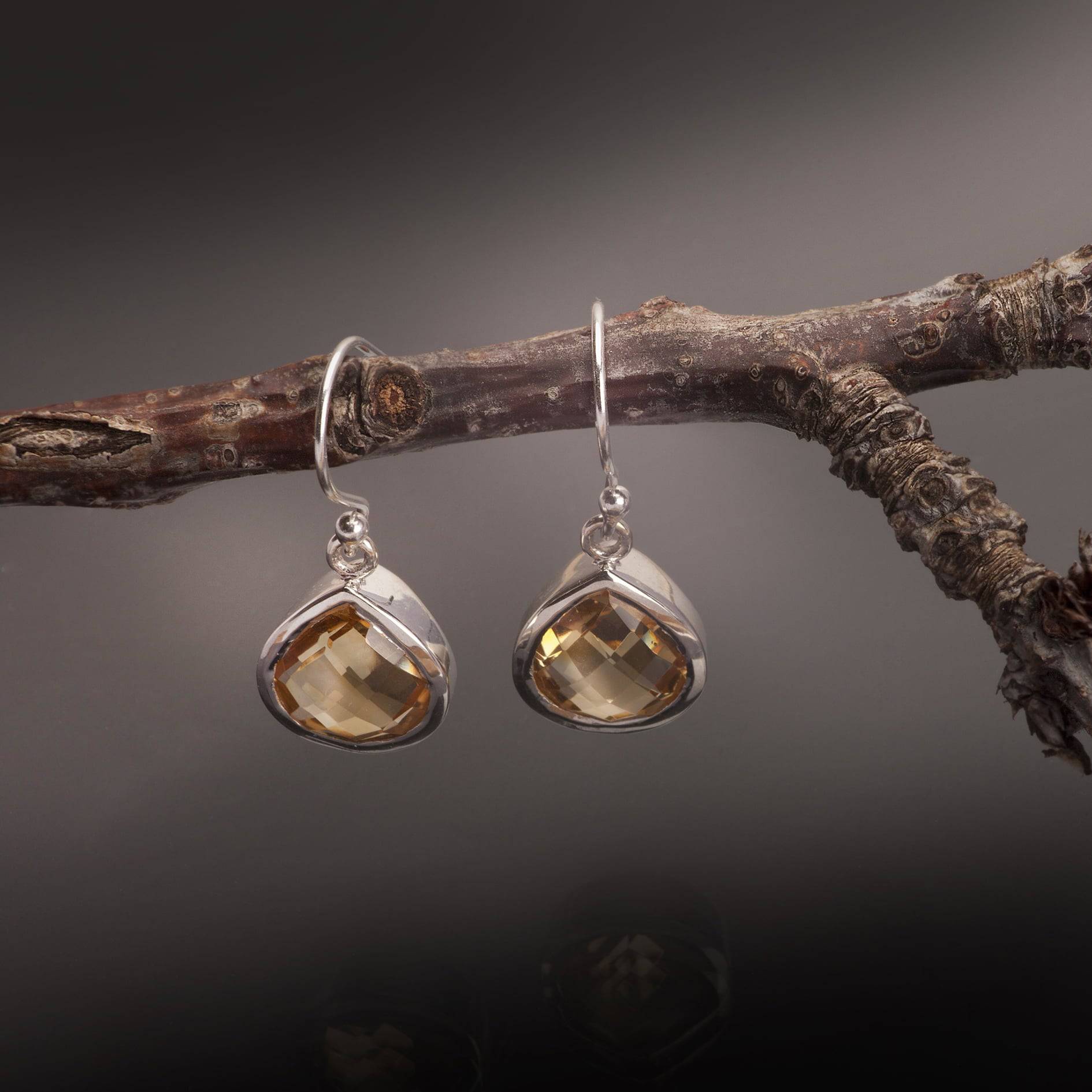 Pear-shaped Citrine Earrings in Sterling Silver from Jewellery Set