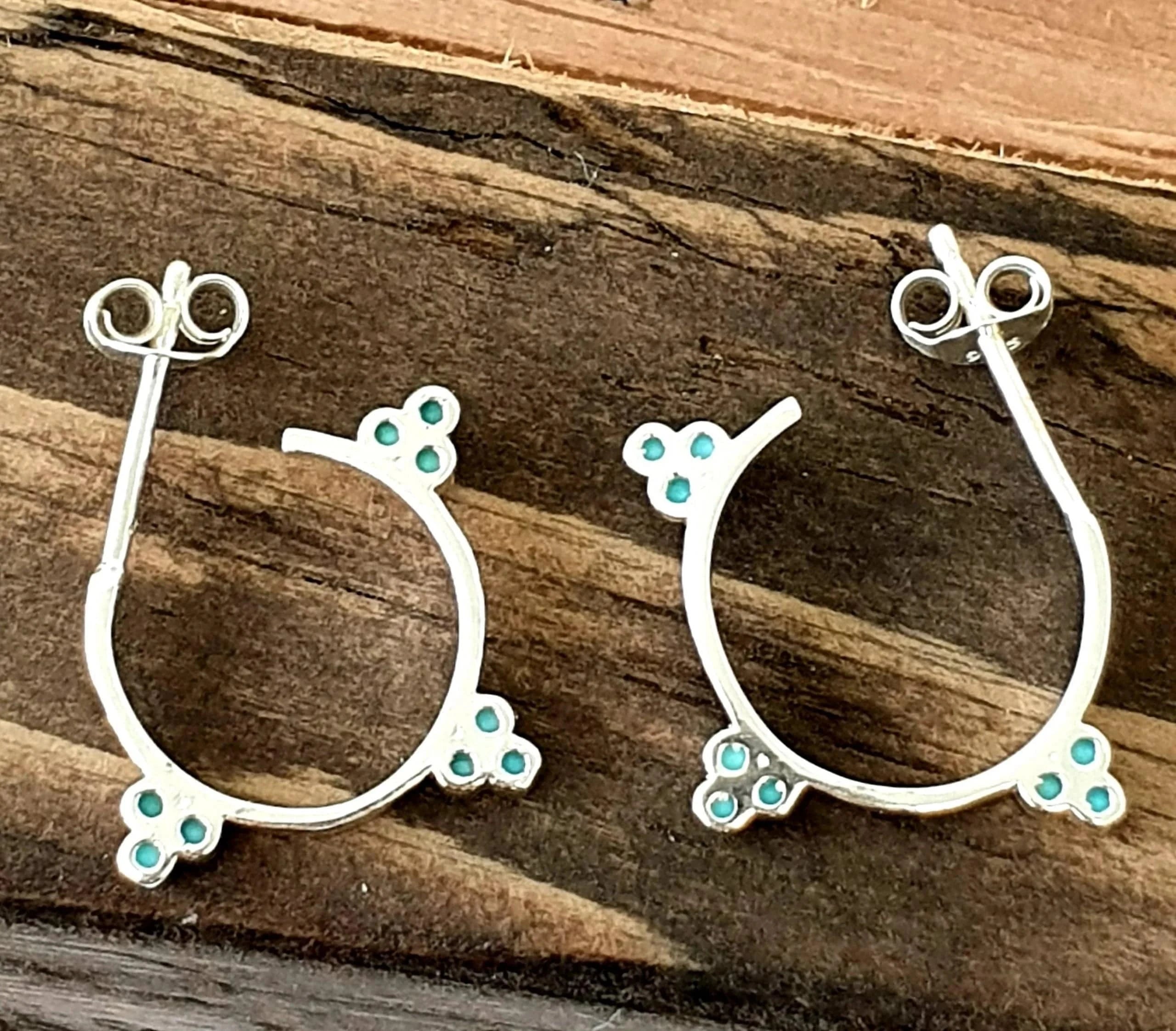 Turquoise Three Trilogy Midi Hoop Earrings in Sterling Silver