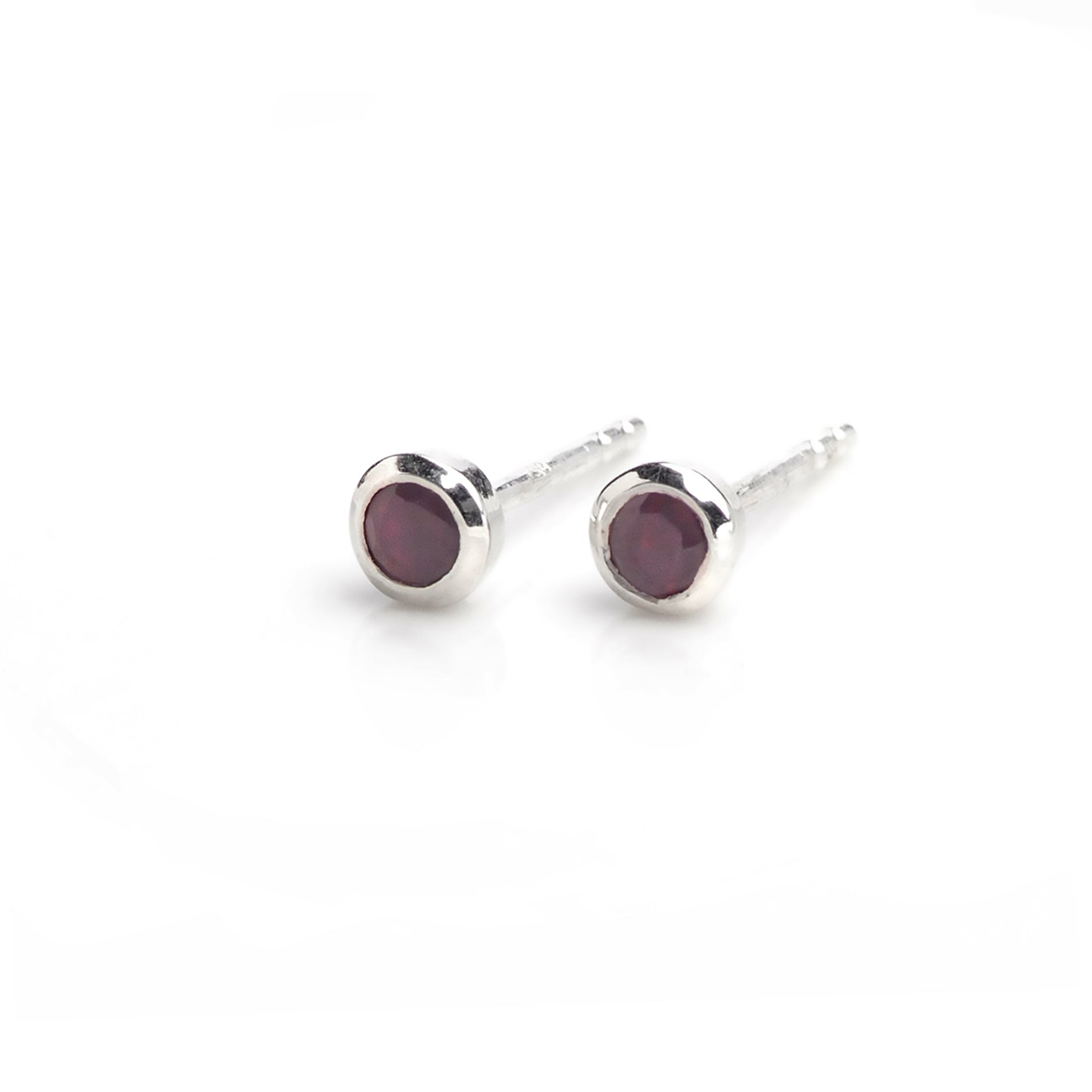 January Birthstone Tiny Studs - Garnet in Sterling Silver