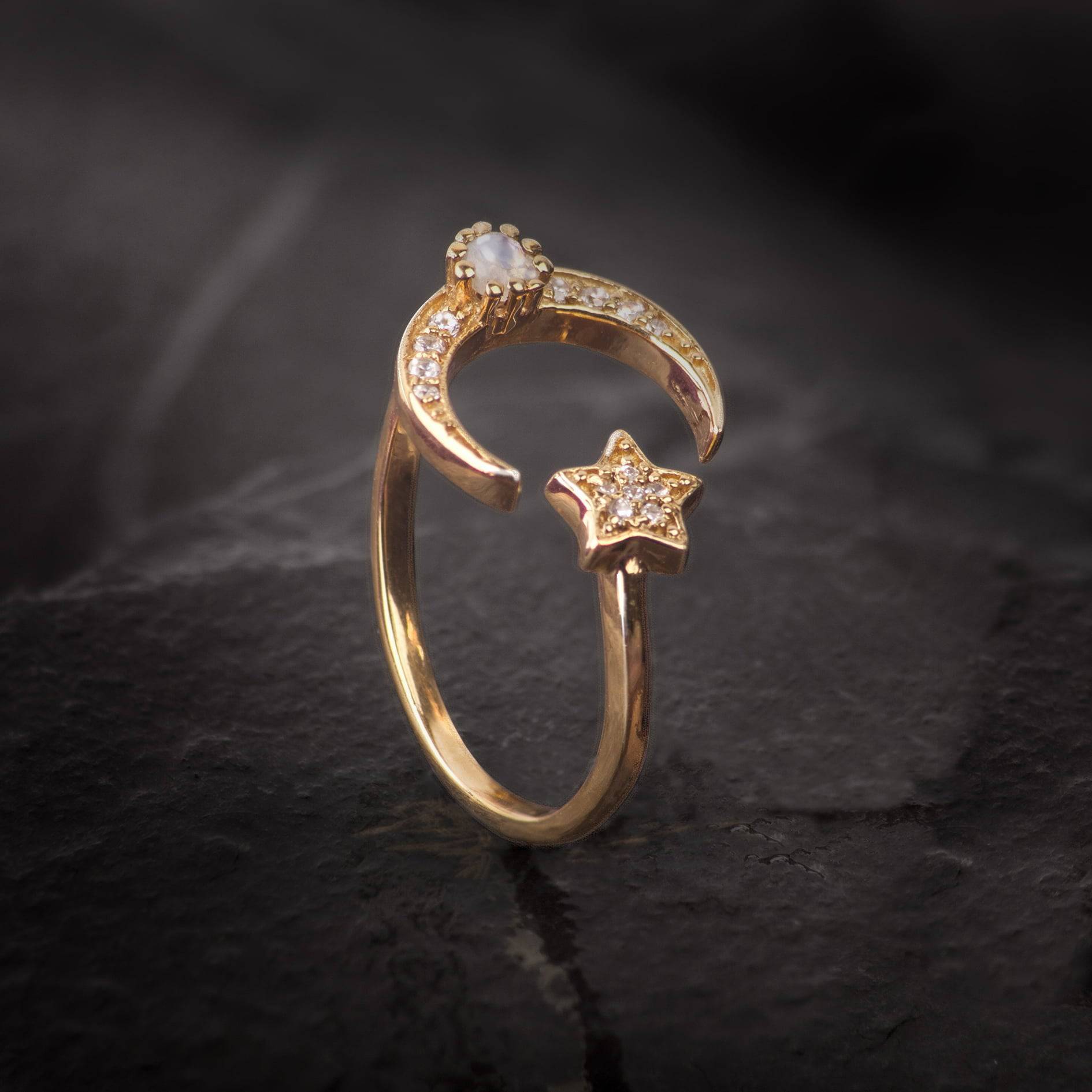 Adjustable ring with Star and Moon in Gold Vermeil with CZ and Moonstone