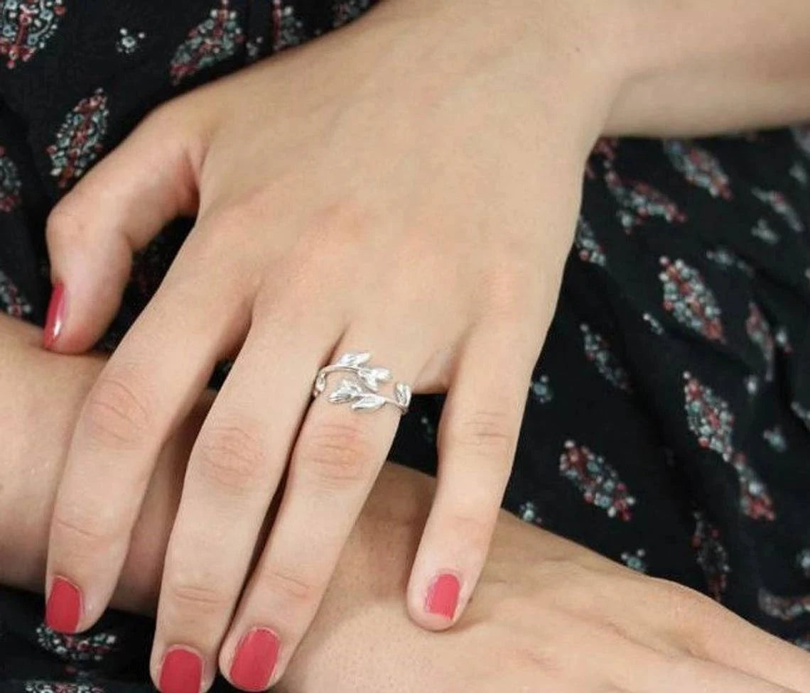 Adjustable Leaf Ring in Sterling Silver