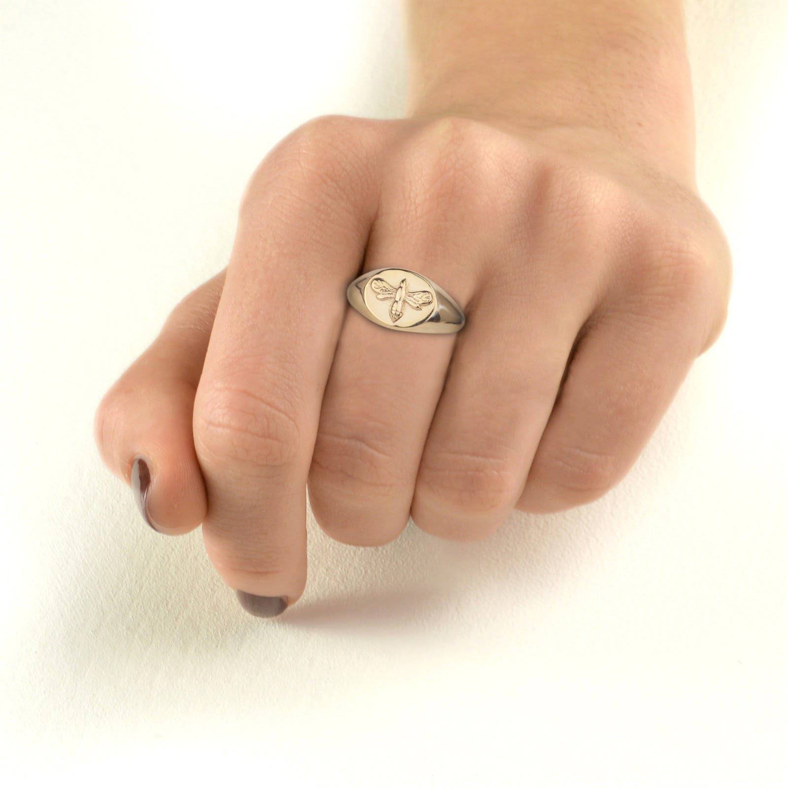 Bee Signet Ring in Gold Vermeil