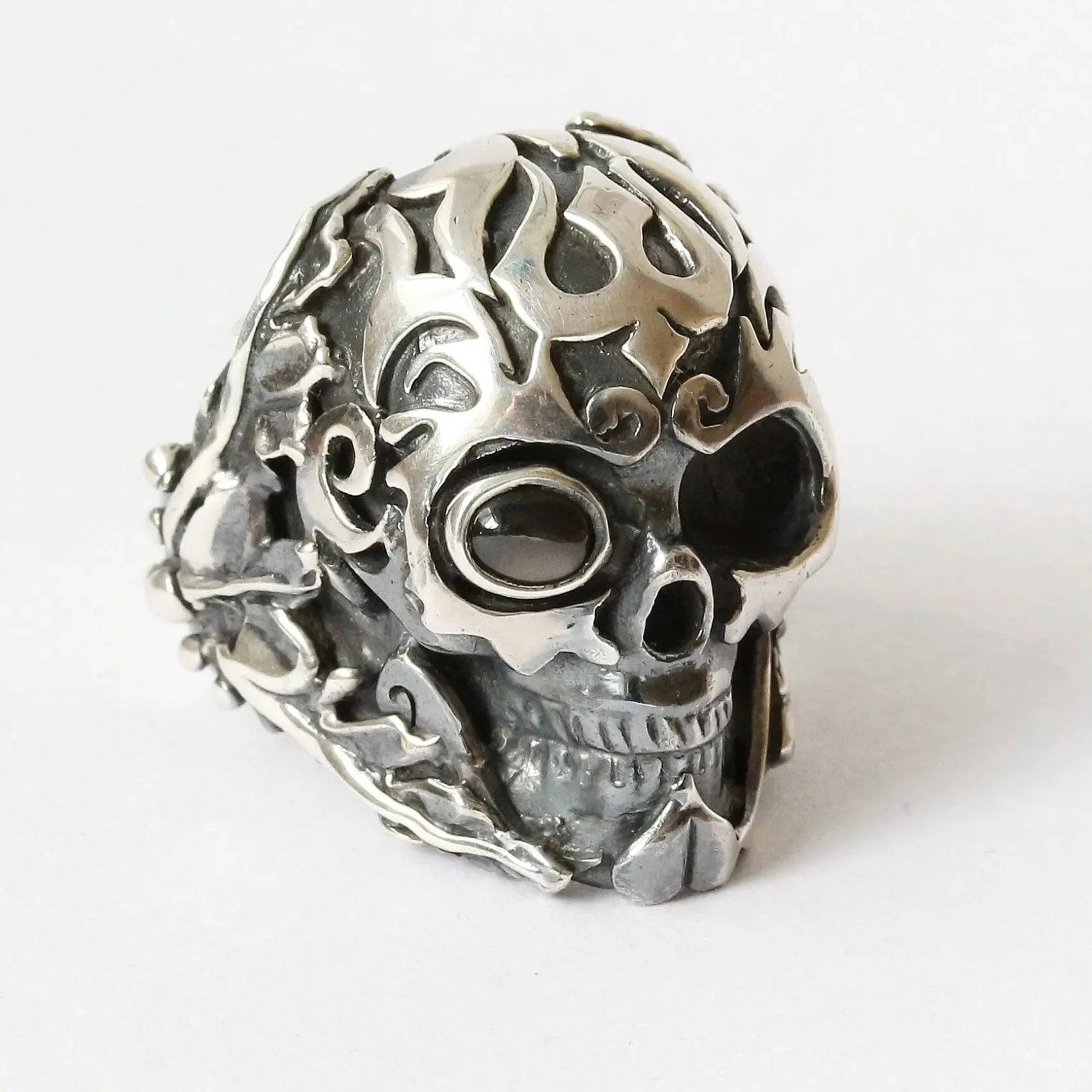 Mystic Earth Power Skull Ring with Black Star or Star Diopside