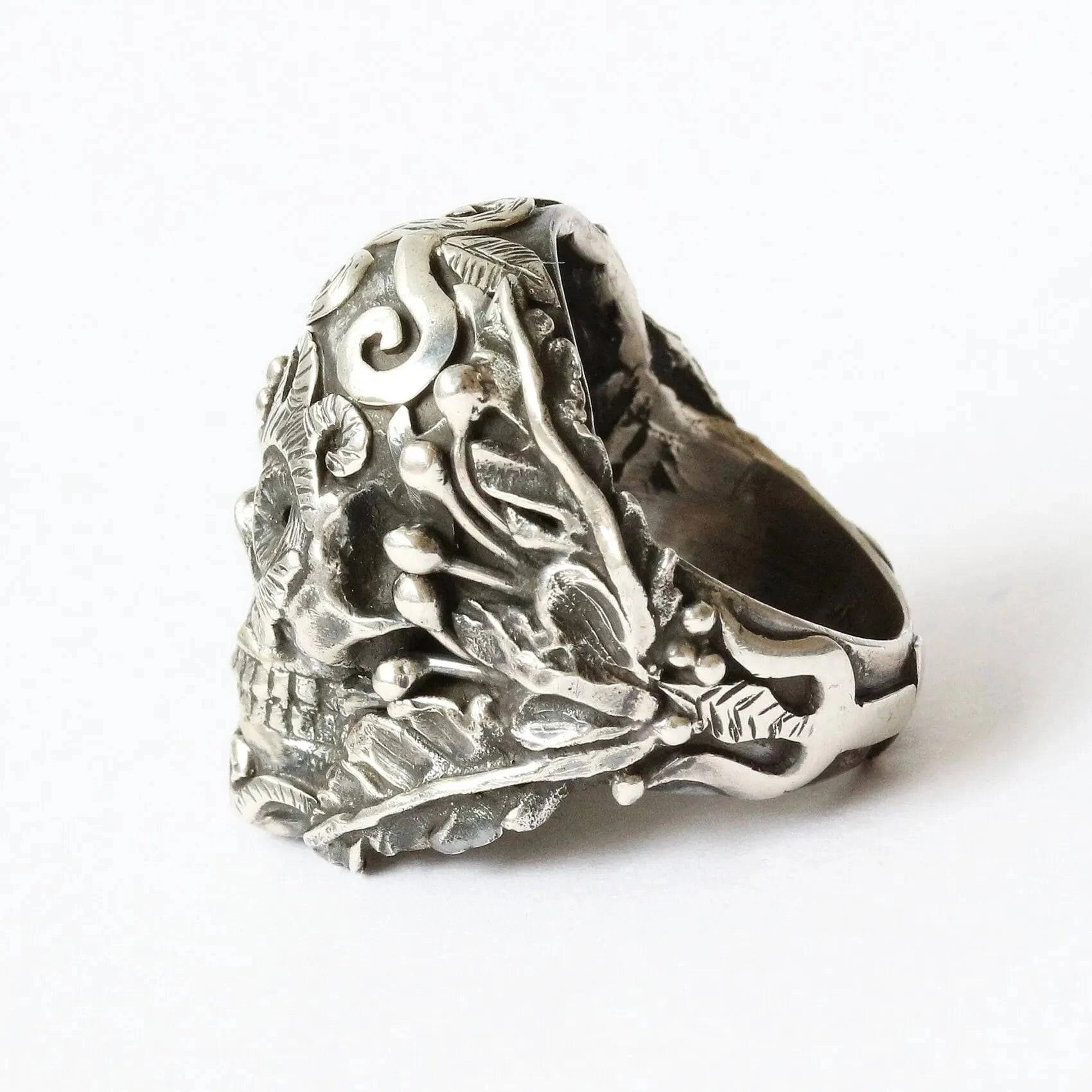Mystic Double Trident Skull Ring