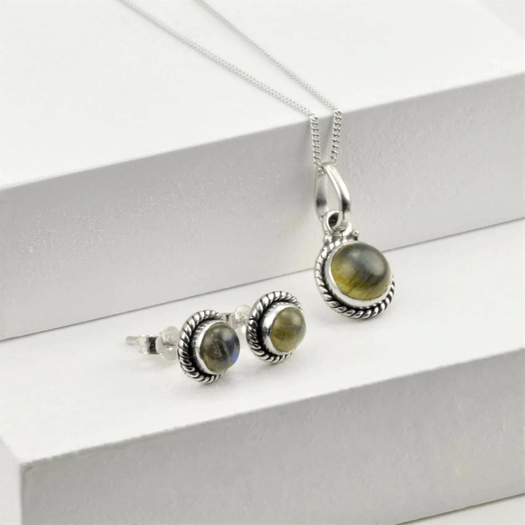 Twisted Wire Round Labradorite Jewellery Set in Sterling Silver